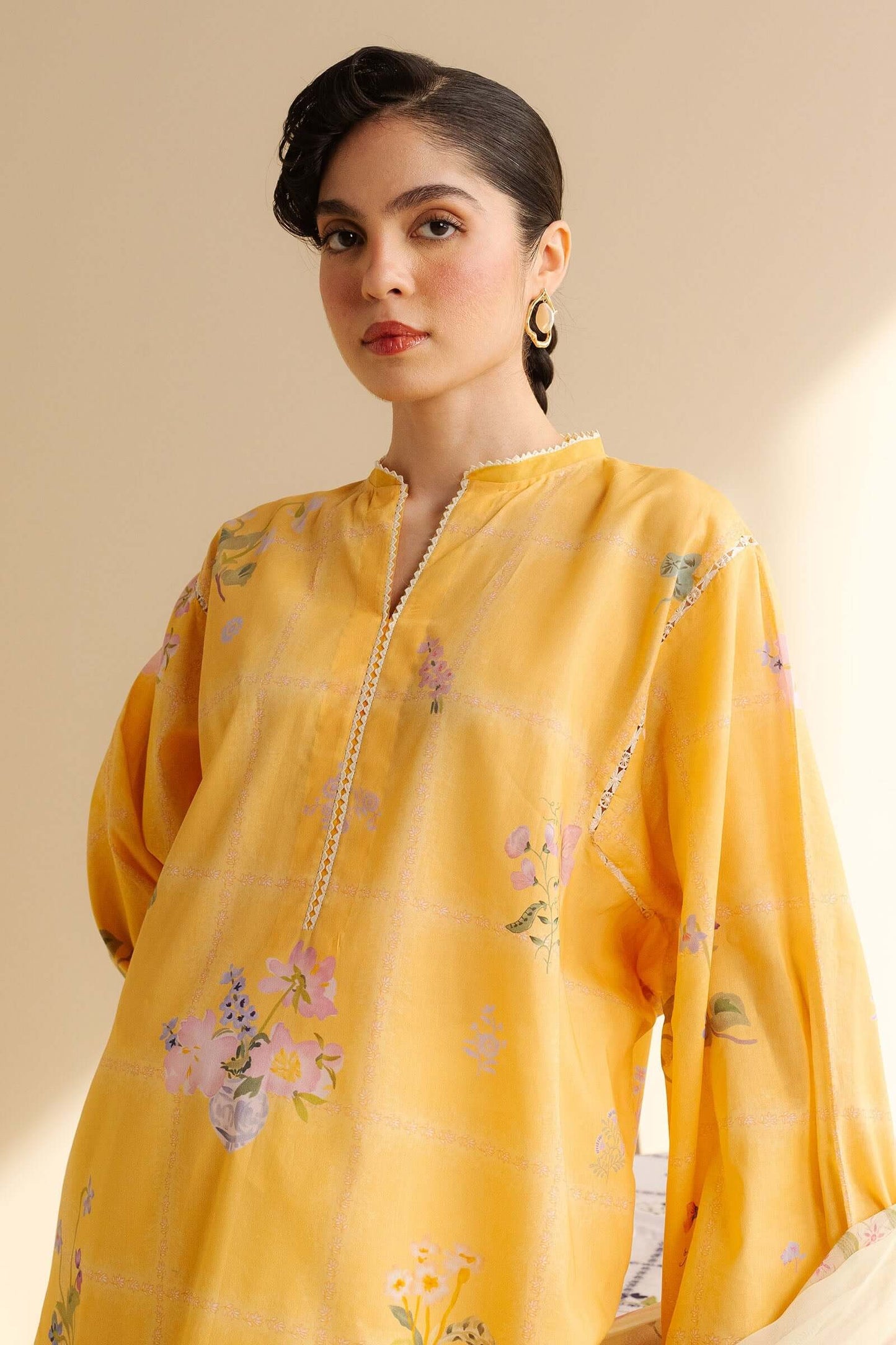 3 Piece Unstitched Digital Printed Lawn Suit with Fine Printed Lawn Dupatta