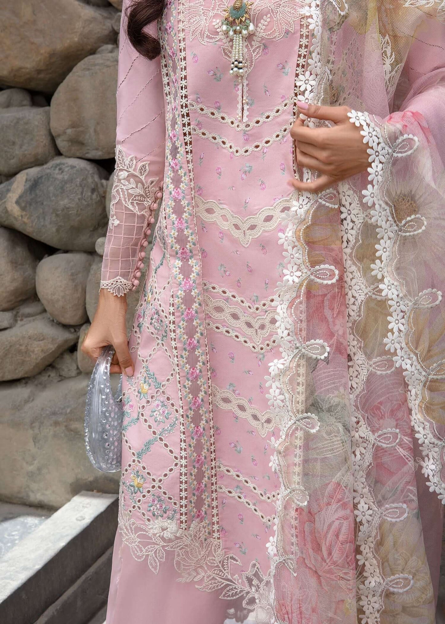 3 Piece Unstitched Heavy Embroidered Chickan Kari Lawn Suit with Four Sided Embroidered Silk Dupatta