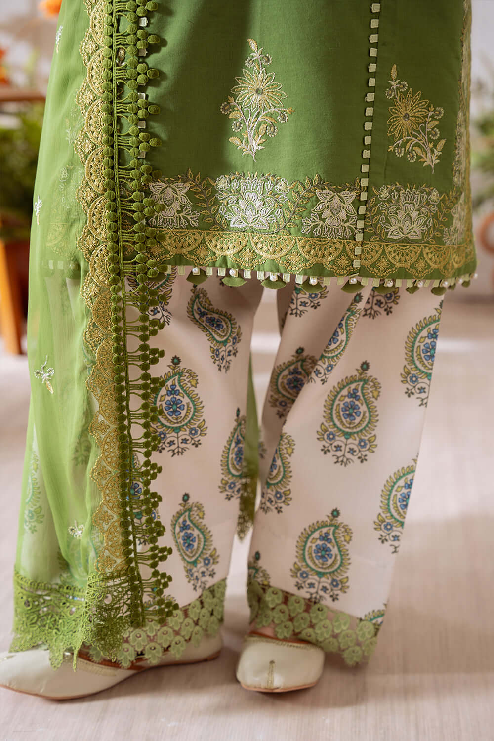 3 Piece Unstitched Heavy Embroidered Lawn Suit with Embroidered Plain Net Dupatta