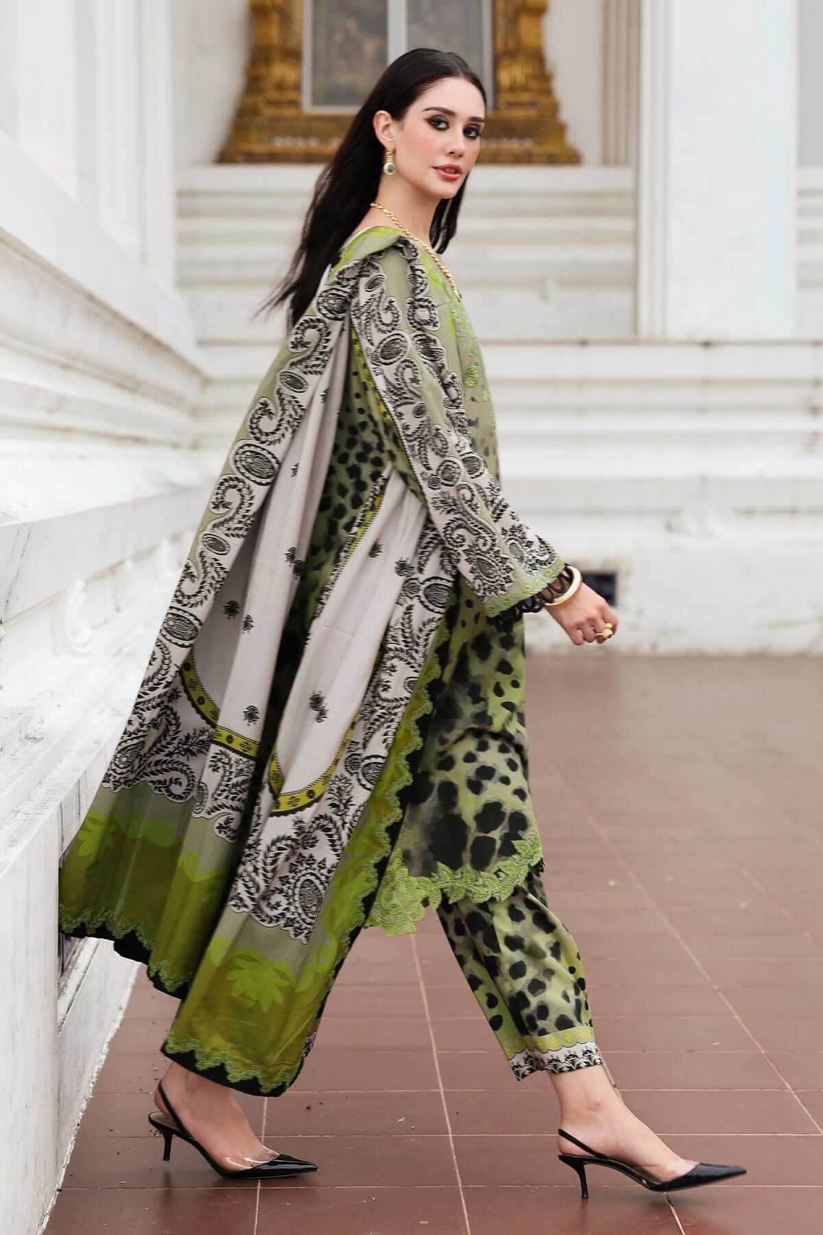 3 Piece Unstitched Embroidered Khaddar Suit with Printed Khaddar Dupatta