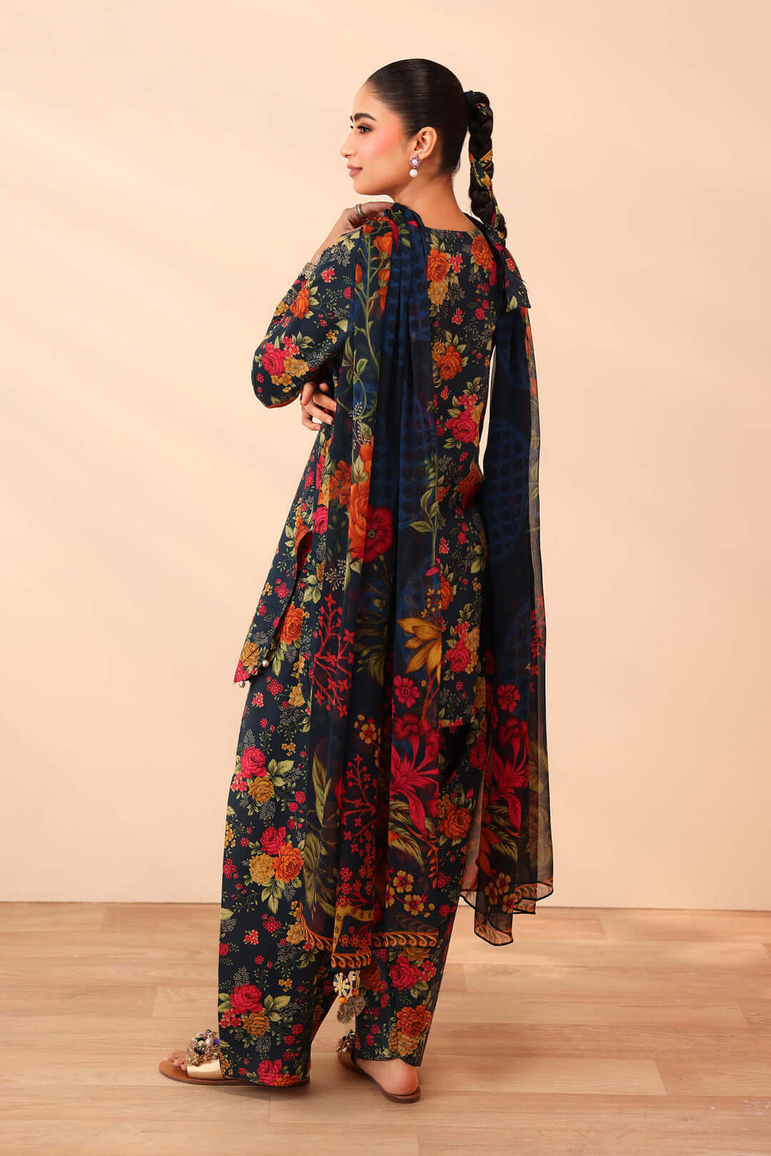 3 Piece Unstitched Embroidered Khaddar Suit with Printed Khaddar Dupatta