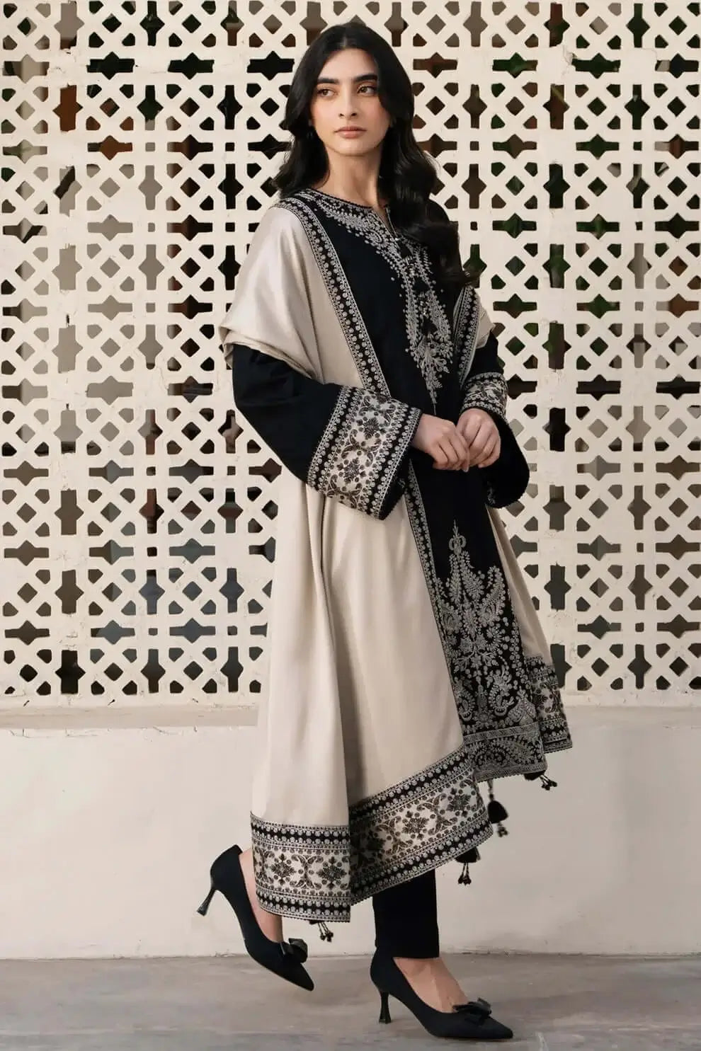 3 Piece Unstitched Heavy Embroidered Lawn Suit with Printed Voil Dupatta